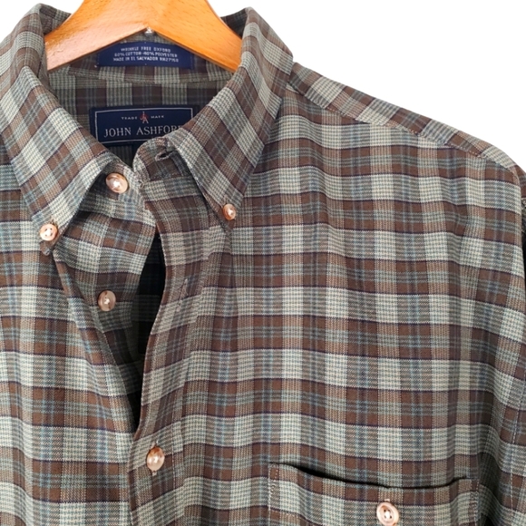 John Ashford Men's Wrinkle free Oxford. Brown green plaid. XL - Picture 2 of 11